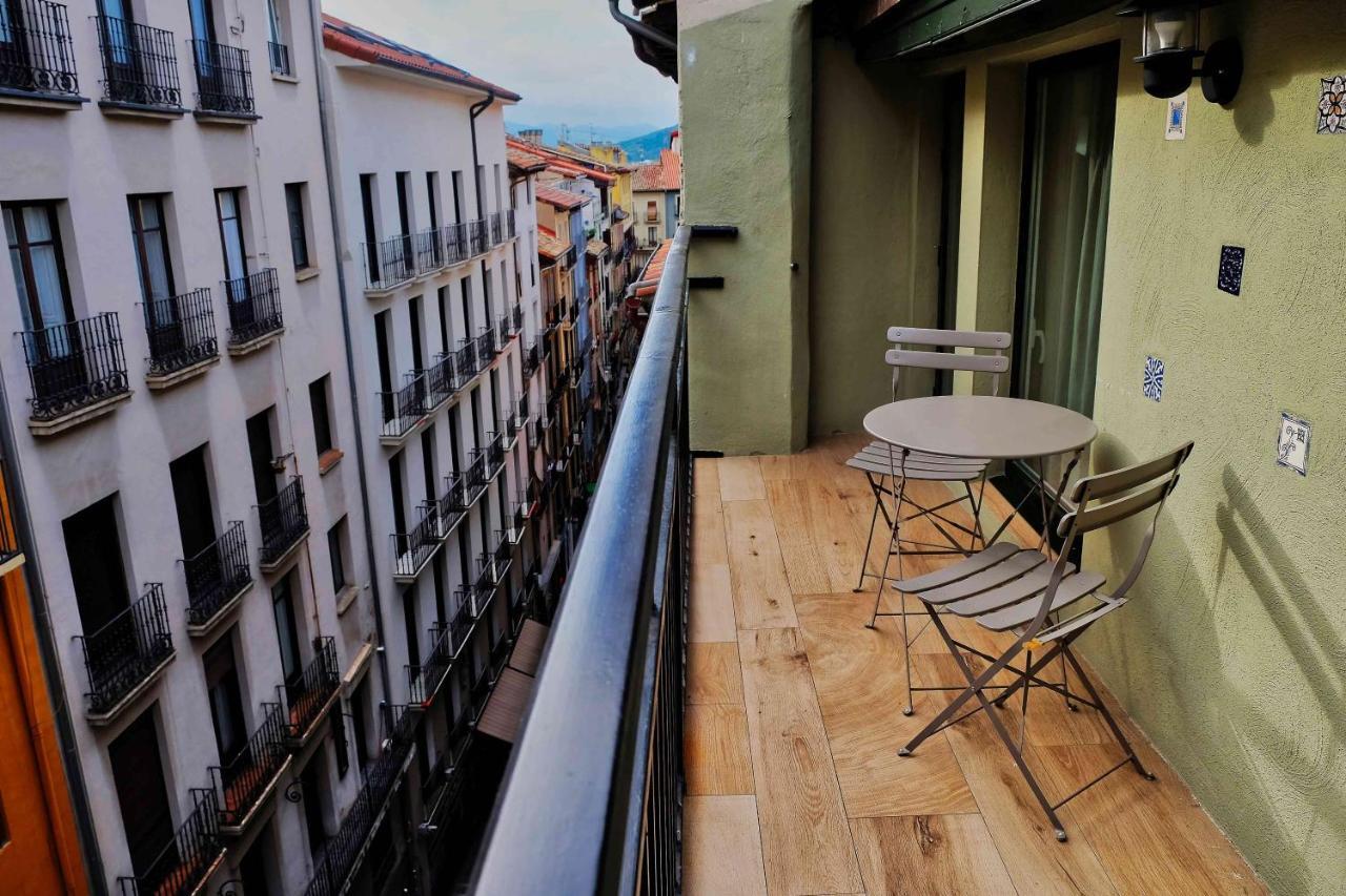 Ferienwohnung Atico Estafeta Pamplona Exterior foto